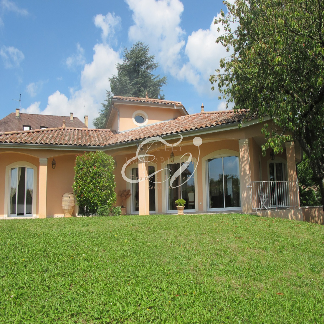 vente VENTE SAINT CYR AU MONT D'OR 69450 MAISON RECENTE EXCELLENT ETAT