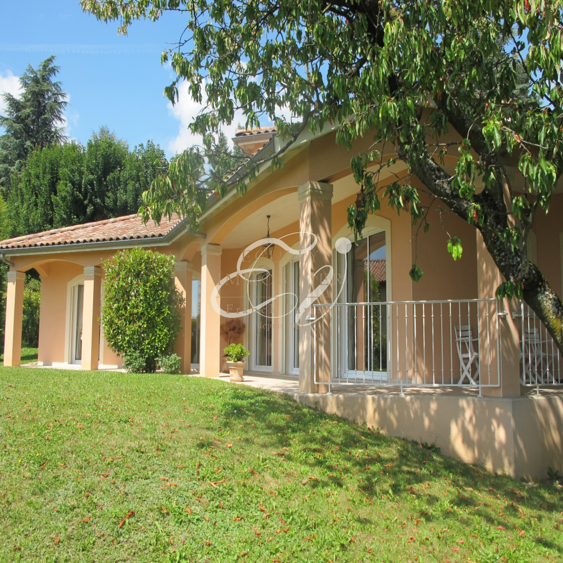 vente VENTE SAINT CYR AU MONT D'OR 69450 MAISON RECENTE EXCELLENT ETAT