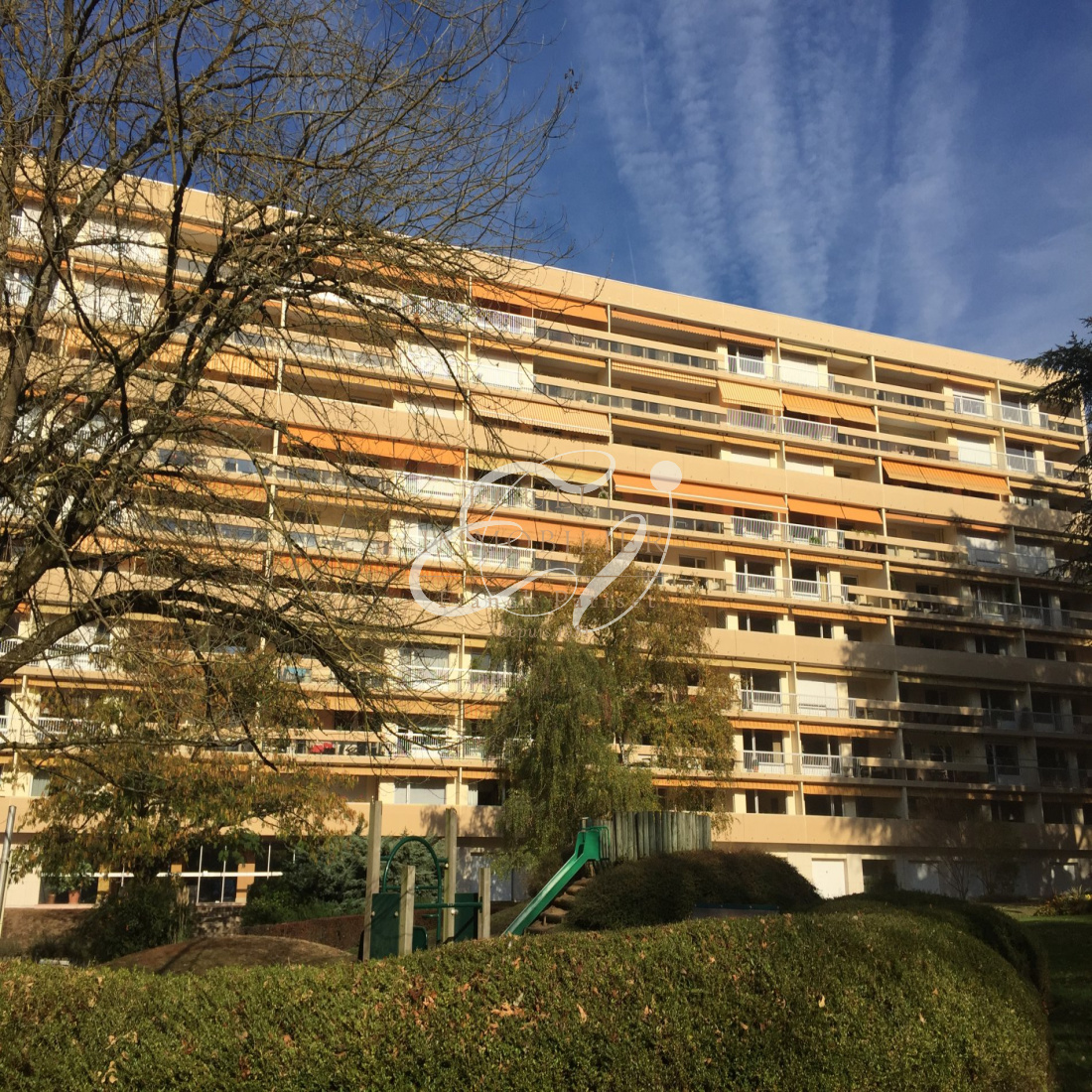 location Location Ecully centre 69130 Appartement T3 en excellent état résidence PITANCE belles